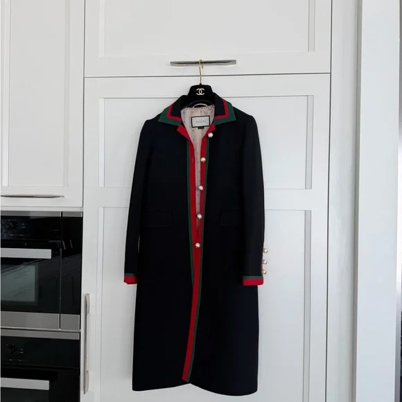 Gucci Black Coat with Red and Green Trim - Picture 3 of 15